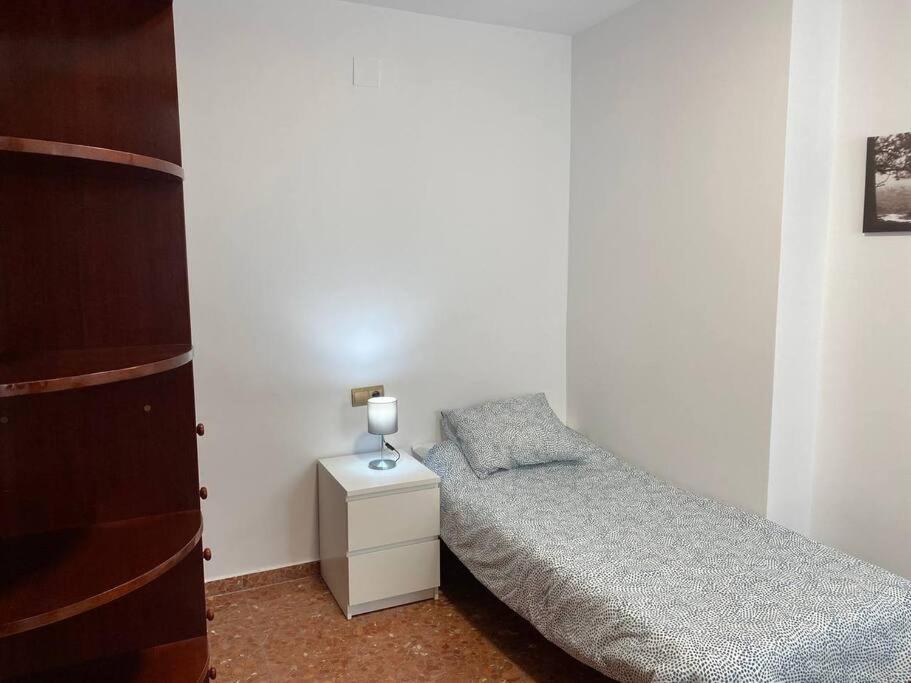 Piso Grande De 120 M2, A 15' De La Playa En Coche Apartment Huelva Luaran gambar