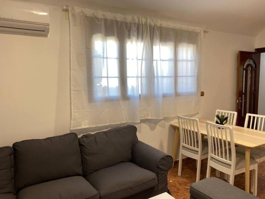 Piso Grande De 120 M2, A 15' De La Playa En Coche Apartment Huelva Luaran gambar